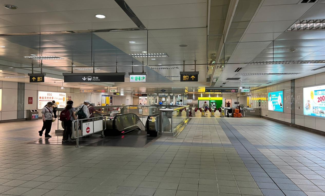 捷運中和新蘆線新莊線新北市段沿線車站-菜寮站(O14)大廳層