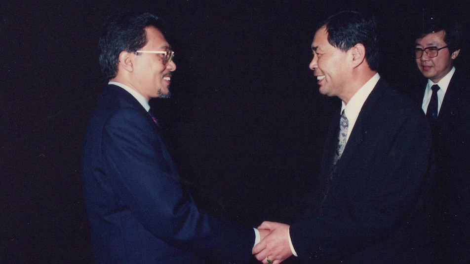 榮工處海外業務東南亞馬來西亞副首相安華(Anwar)與曾元一處長