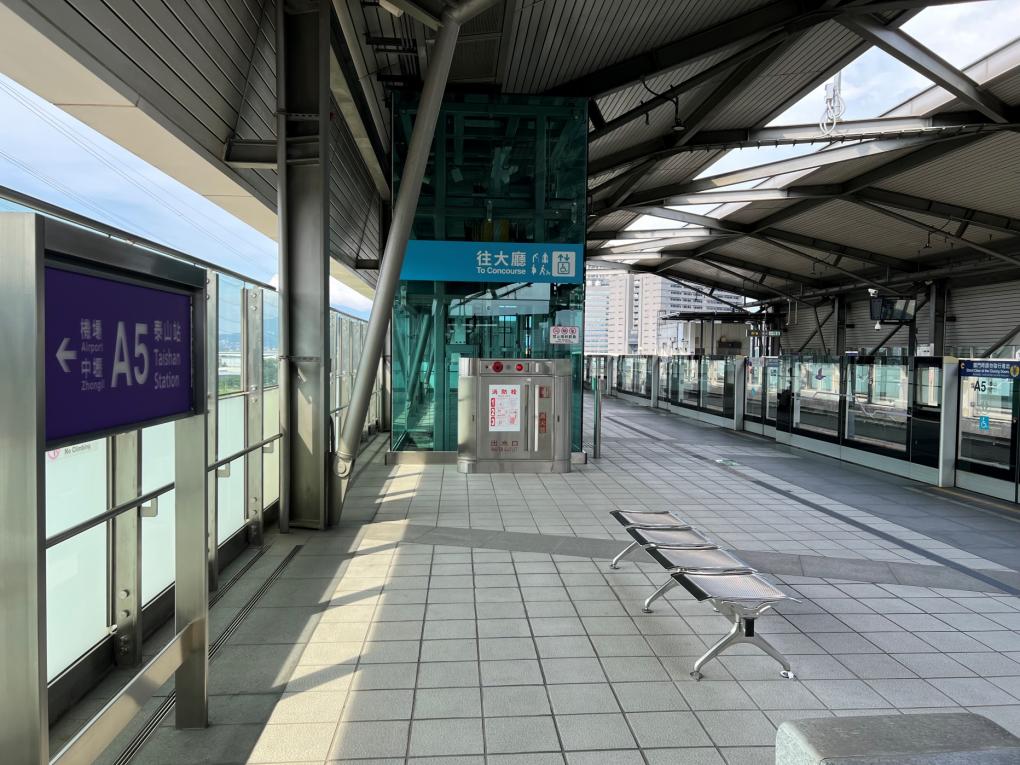 桃園機場捷運沿線車站-泰山站(A5)月台層