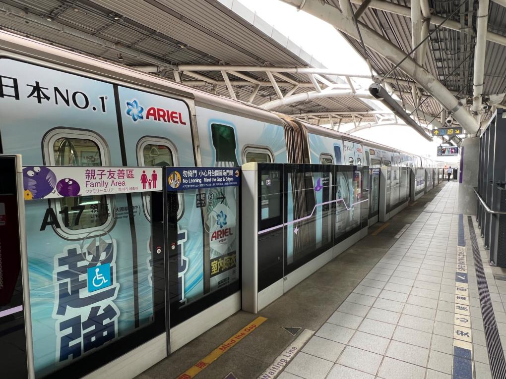 桃園機場捷運沿線車站-領航站(A17)站體設施-月台層