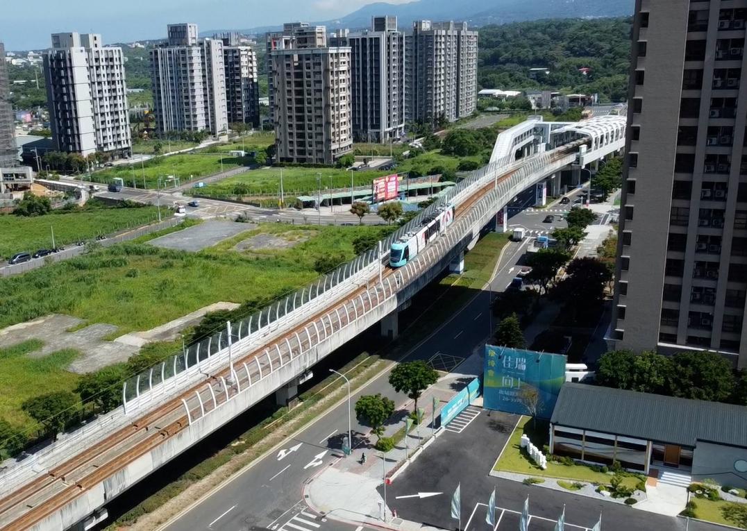 淡海輕軌綠山線沿線車站-淡水行政中心站-位於濱海路一段