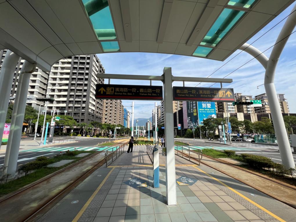 淡海輕軌綠山線沿線車站-濱海義山站-站體設施