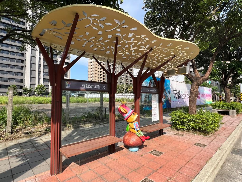 淡海輕軌綠山線沿線車站-濱海義山站公站-公共藝術