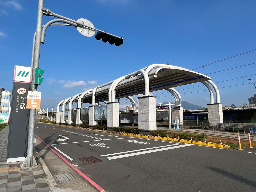 淡海輕軌藍海線沿線車站-沙崙站-位於淡海路