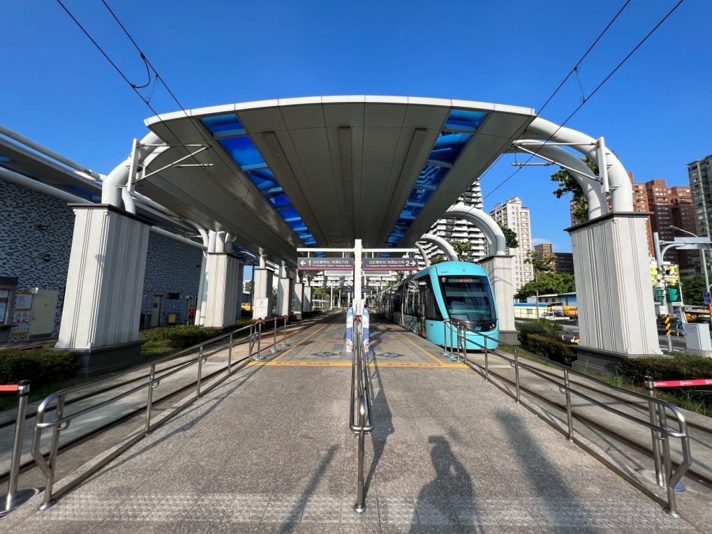 淡海輕軌藍海線沿線車站-淡水漁人碼站-站體設施