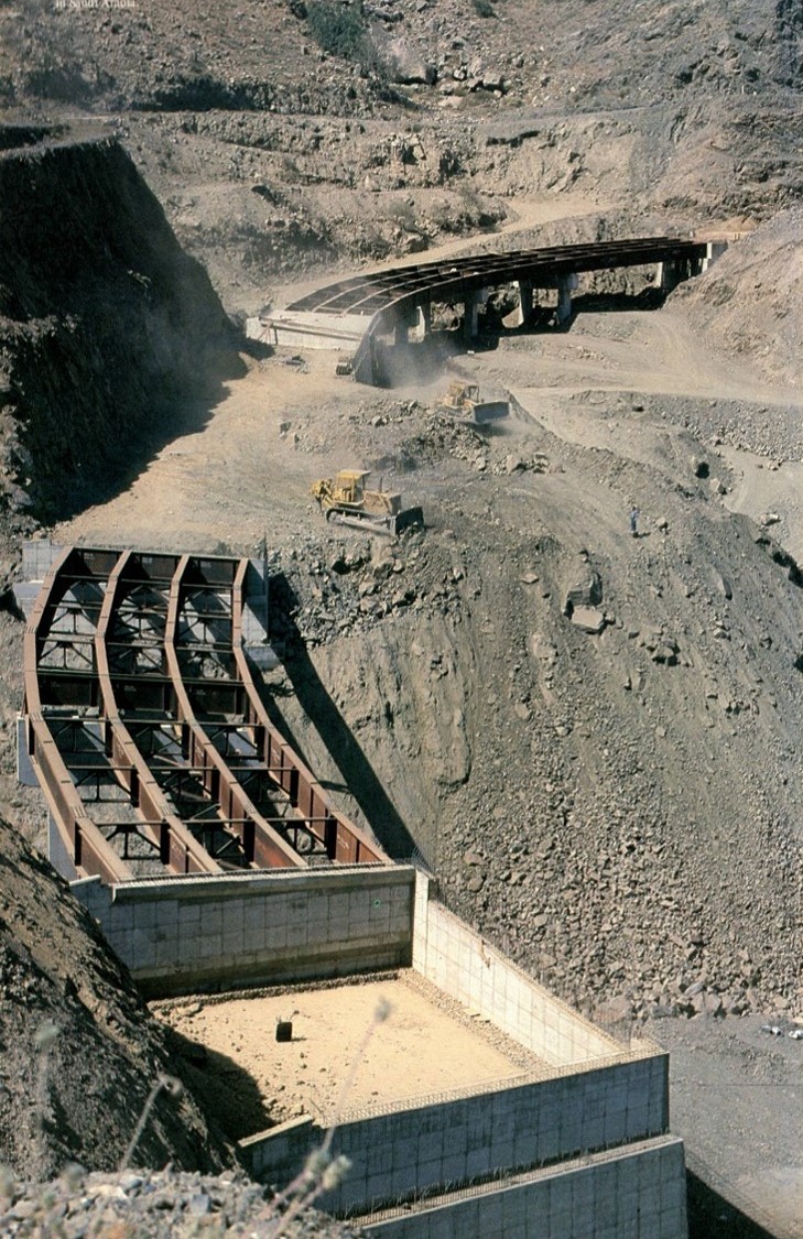 榮工處海外業務-沙烏地阿拉伯-阿布哈區-迪拉降坡道路工程