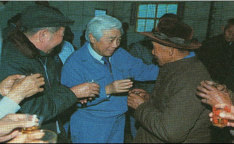 榮工永遠的大家長嚴孝章先生生平-榮工文化-重感情講道義