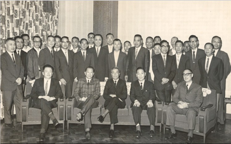 榮工永遠的大家長嚴孝章先生生平-榮工文化-重感情講道義