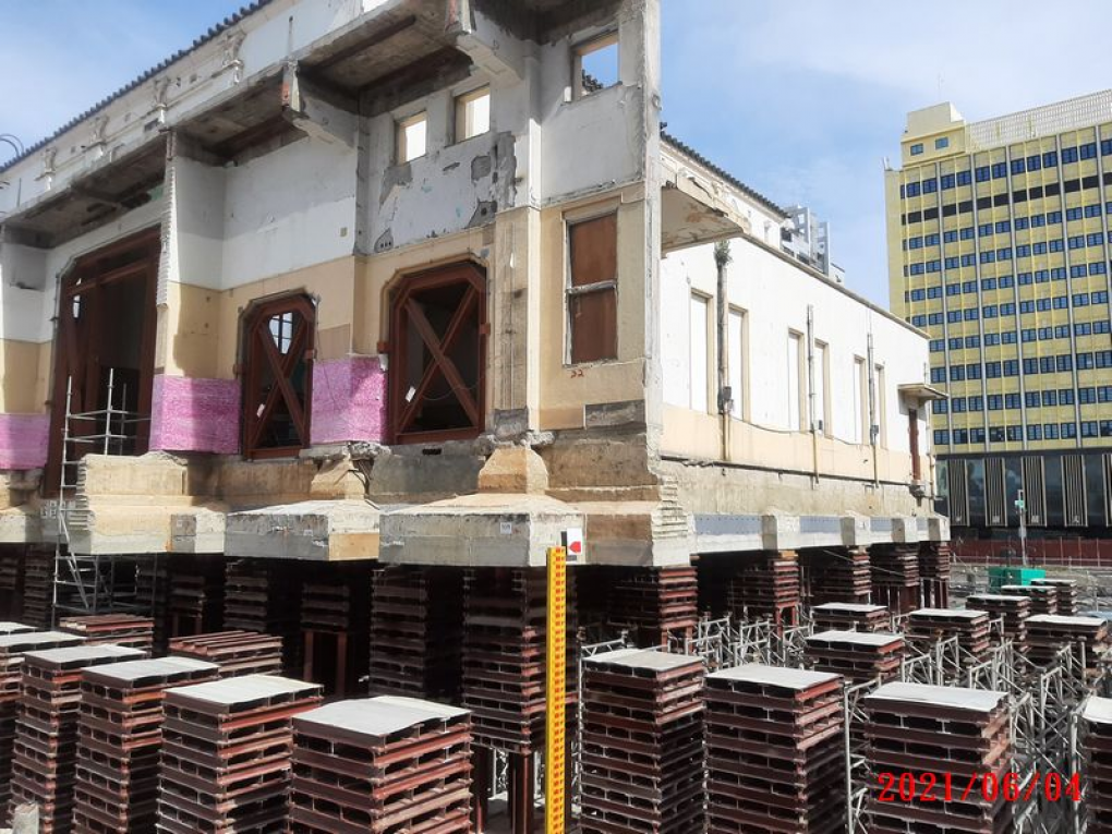 高雄市區鐵路地下化-帝冠式車站第二次遷移作業