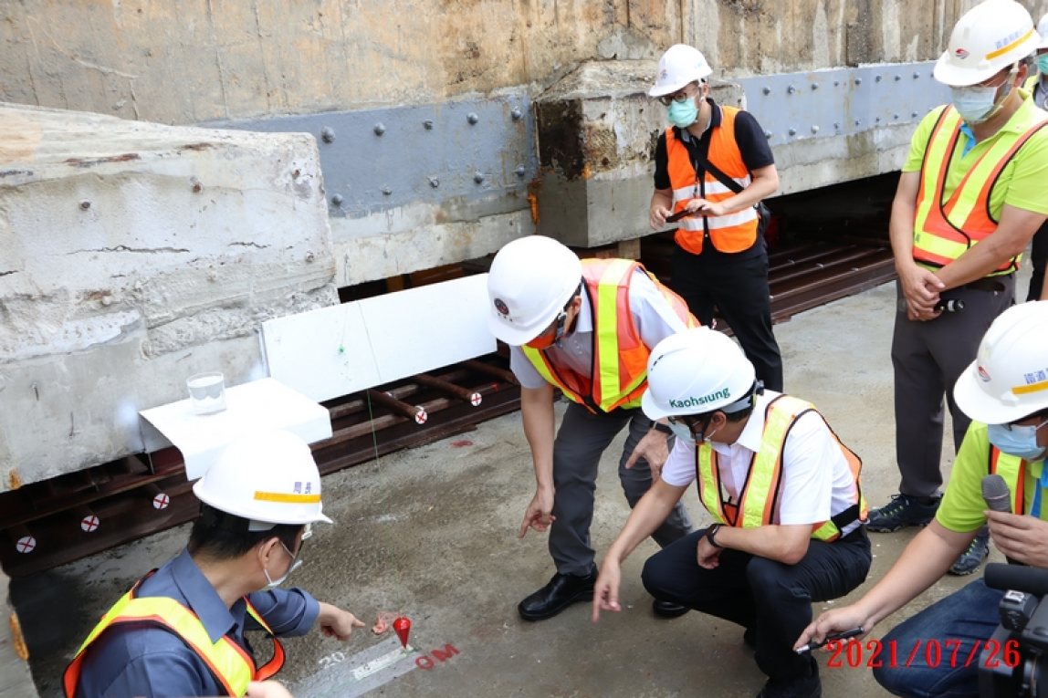 高雄市區鐵路地下化-帝冠式車站第二次遷移作業