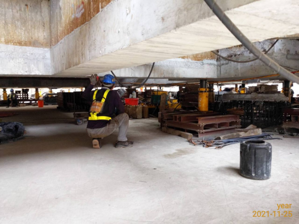 高雄市區鐵路地下化-帝冠式車站第二次遷移工程