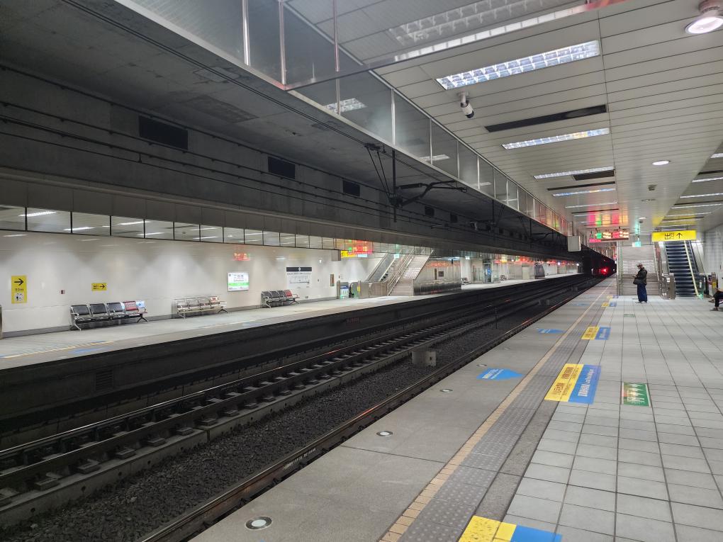 鐵路地下化計畫-高雄市區計畫復設車站-三塊厝站月台層