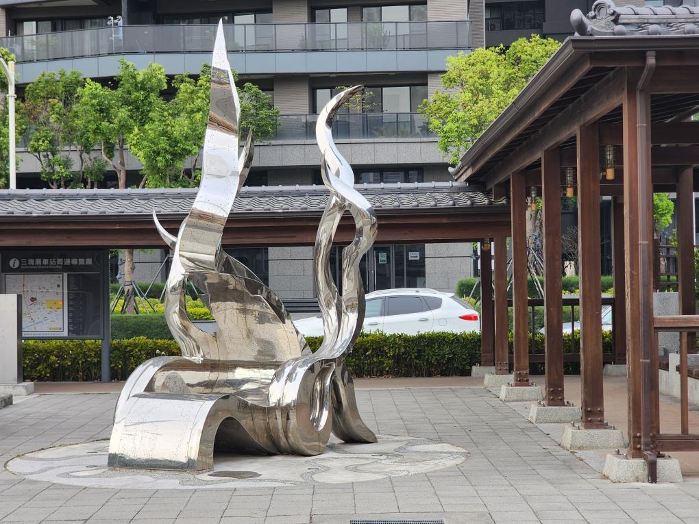 鐵路地下化計畫-高雄市區計畫復設車站-三塊厝站大廳公共藝術