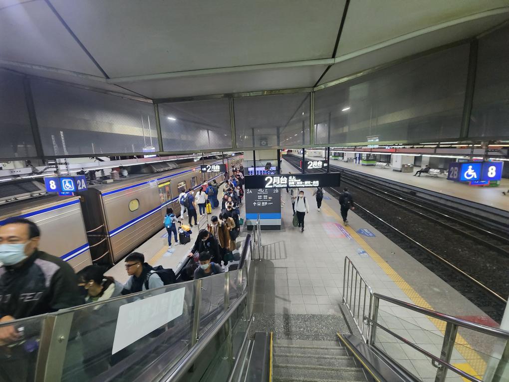 高雄市區鐵路地下化計畫-延伸左營計畫新設車站-新左營站樓層