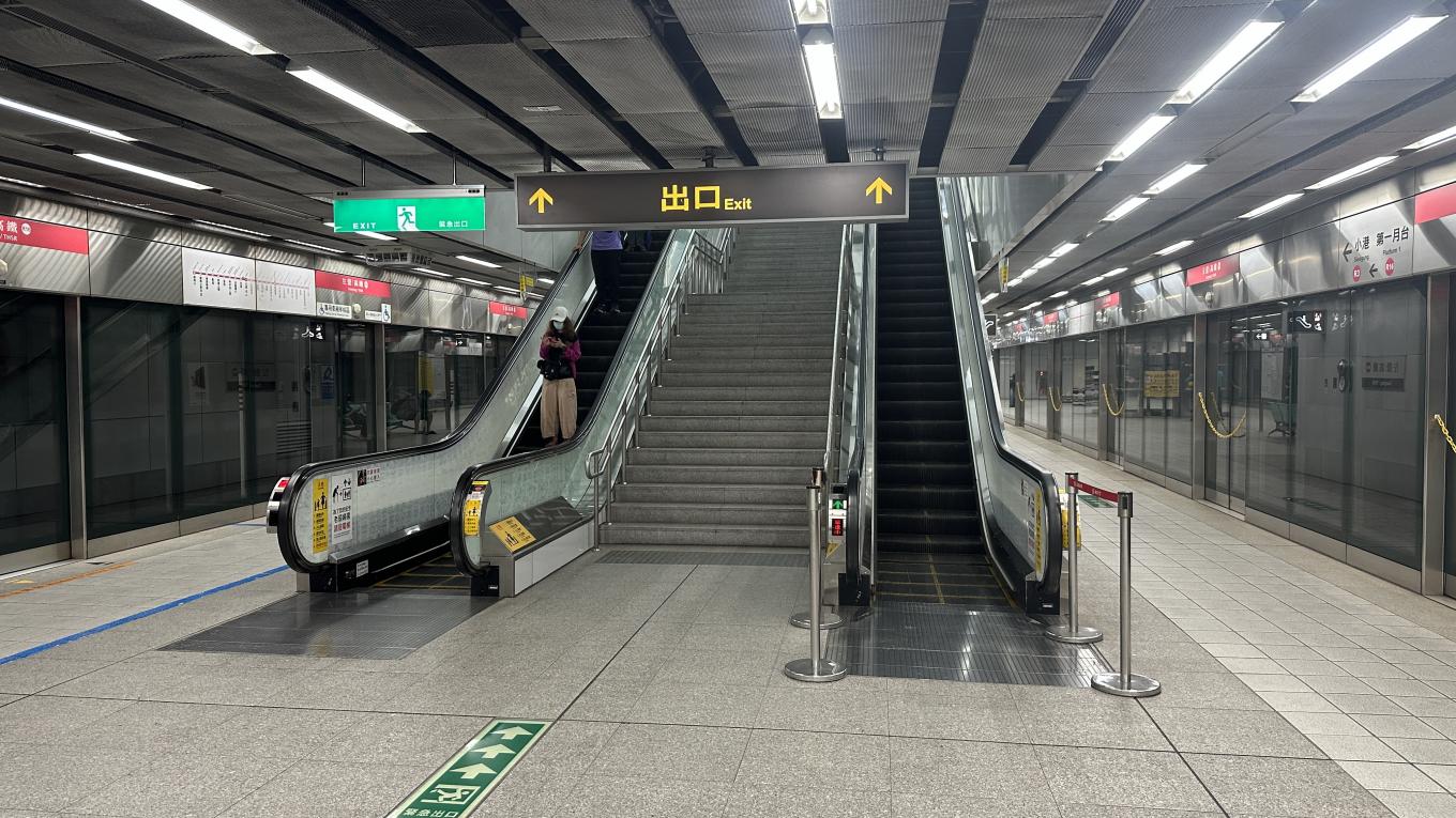 高雄捷運紅線沿線車站介紹-左營/高鐵站(R16)月台層