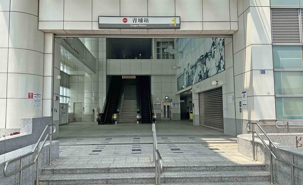 高雄捷運紅線沿線車站介紹-青埔站(R22)出入口