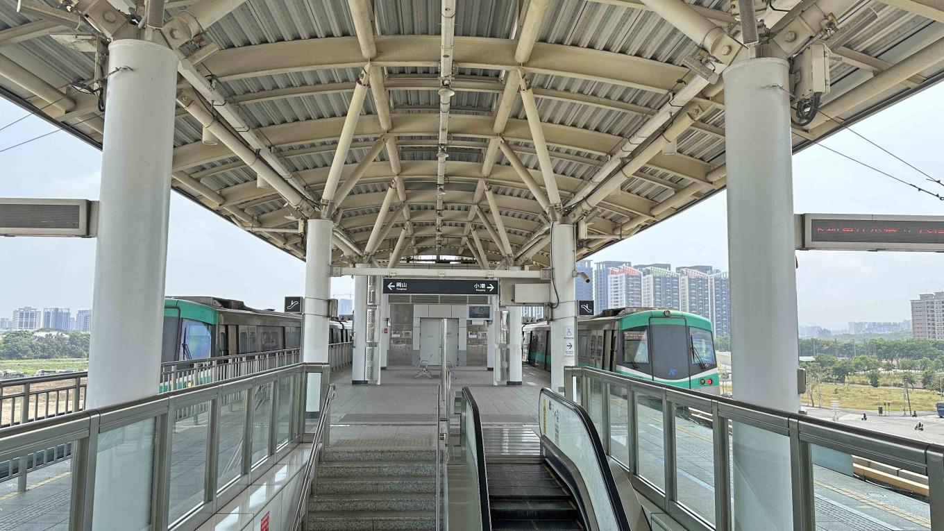高雄捷運紅線沿線車站介紹-青埔站(R22)月台層