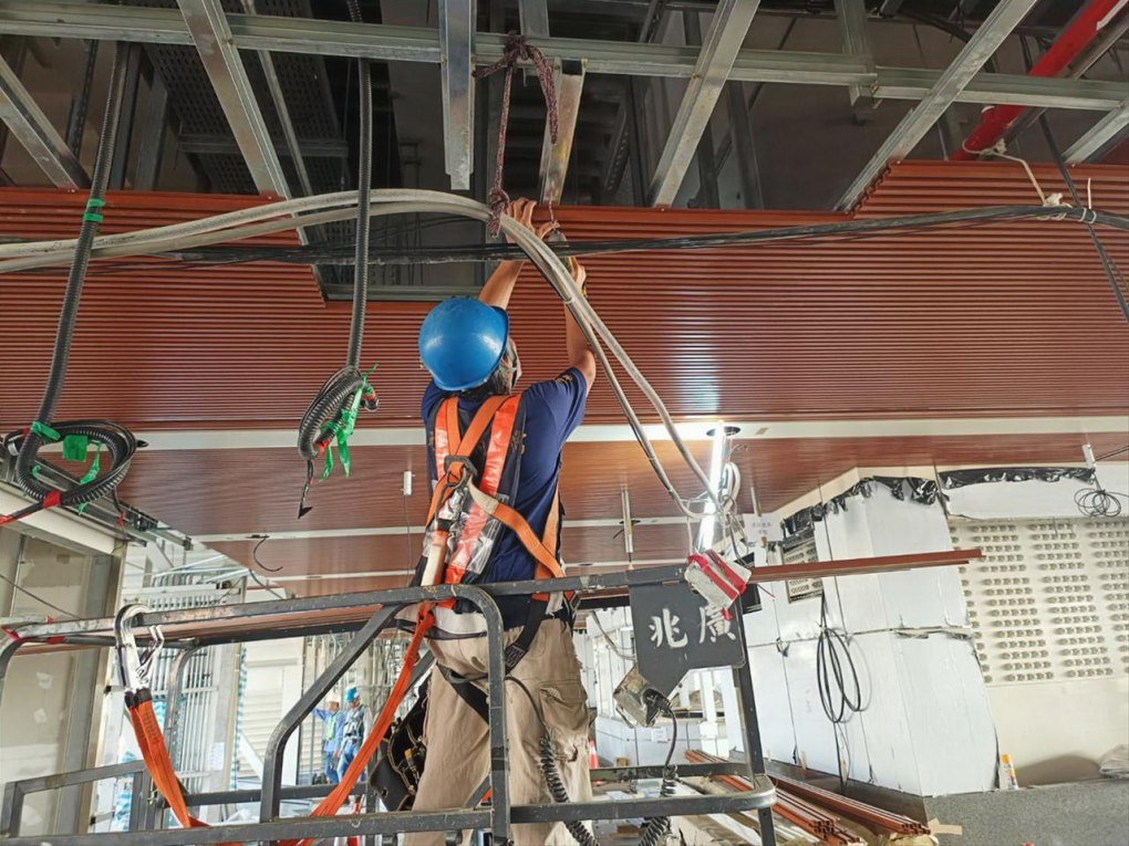 高雄捷運-興建中路網岡山路竹延伸線-第一階段施工照片
