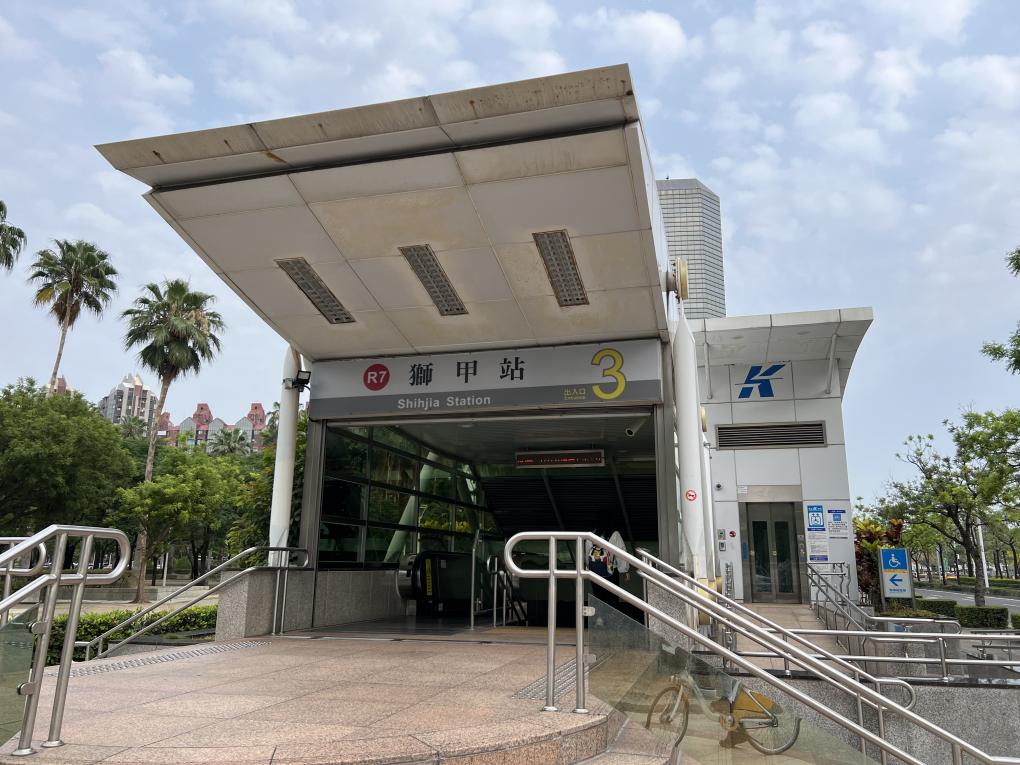 高雄捷運紅線沿線車站介紹-獅甲站(R7)-出入口資訊