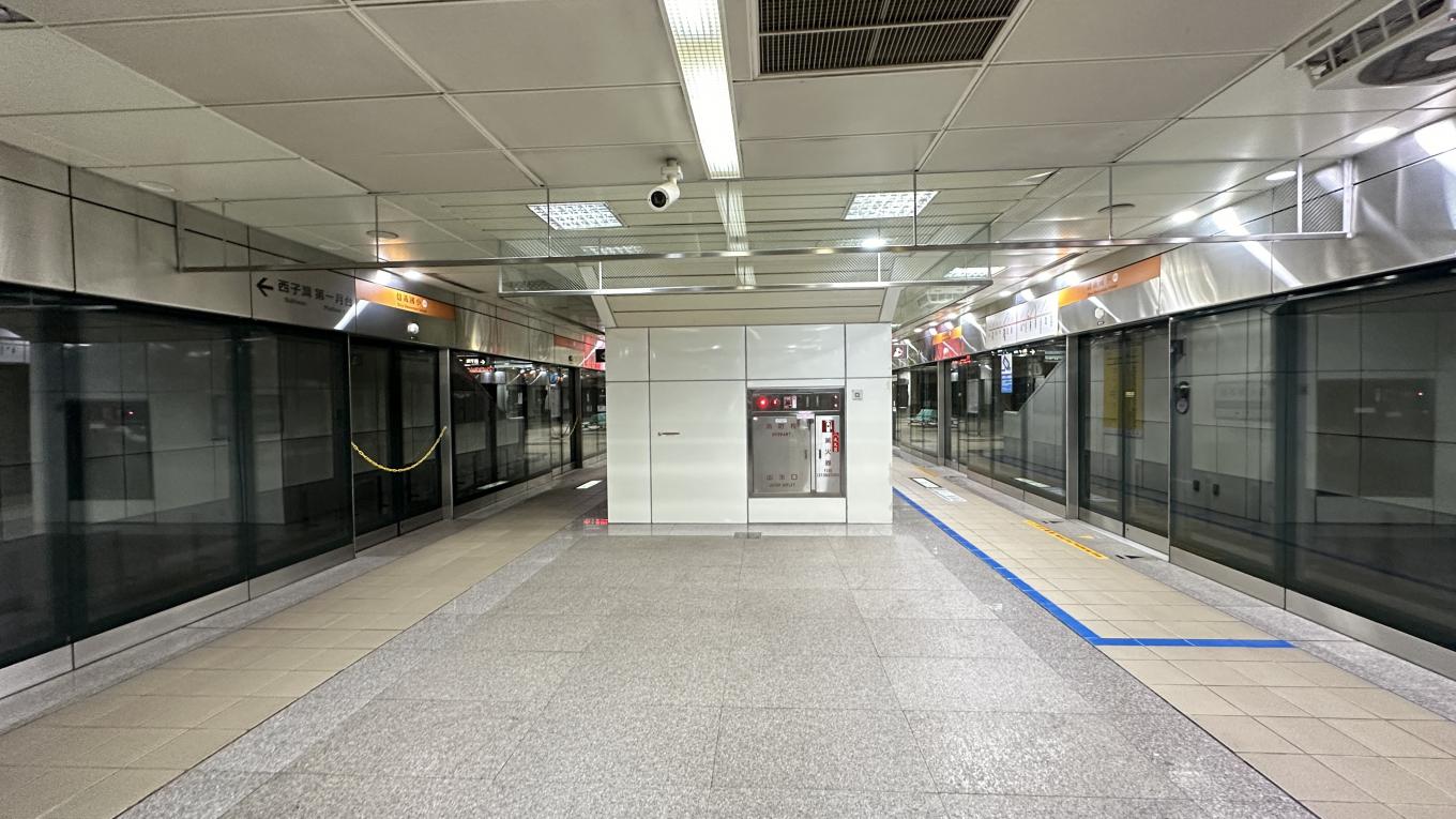 高雄捷運橘線沿線車站介紹-信義國小站(O6)月台層