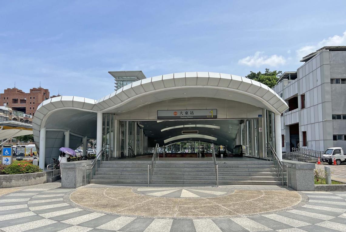 高雄捷運橘線沿線車站介紹-大東站(O13)出入口