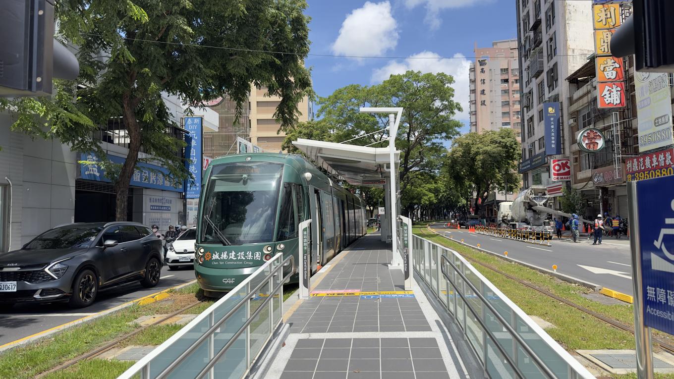 高雄環狀輕軌沿線車站介紹-大順民族站(C26)