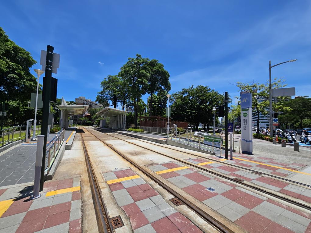 高雄環狀輕軌沿線車站介紹-凱旋公園站(C32)