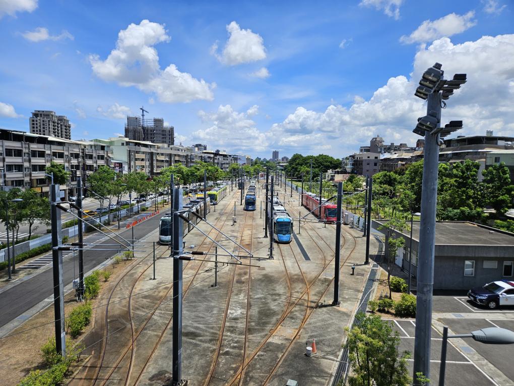 高雄環狀輕軌沿線車站介紹-輕軌機廠站(C37)