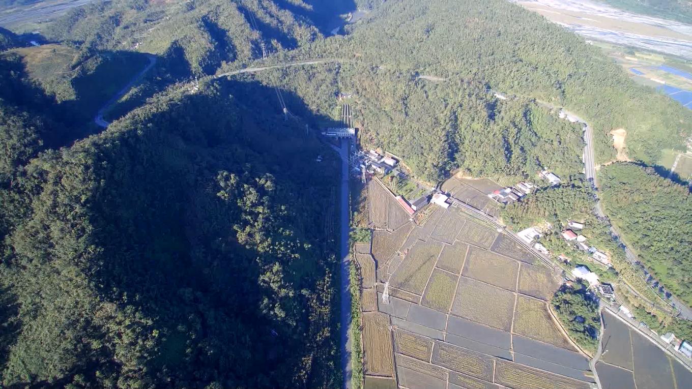 天埤電廠與九芎湖全景