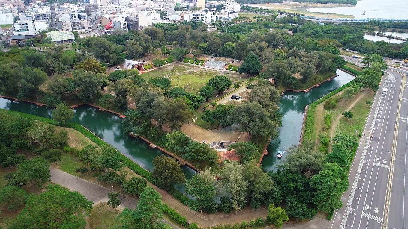 安平港:1876年台灣欽差大臣沈葆楨興建完成之「億載金城」俯瞰全景