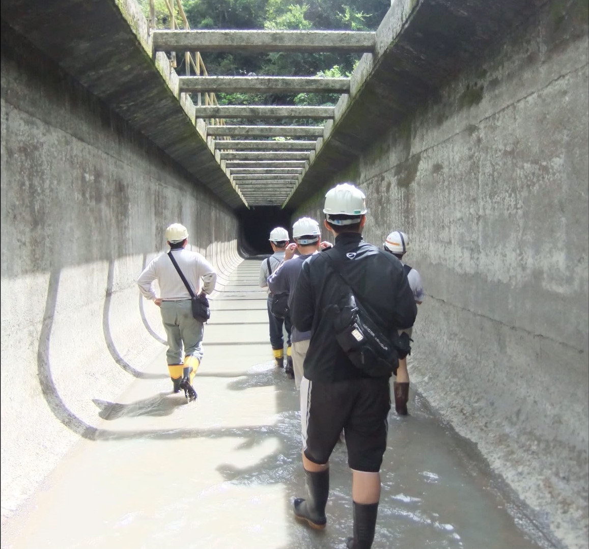 石門水庫上游的義興電廠引水隧道檢修