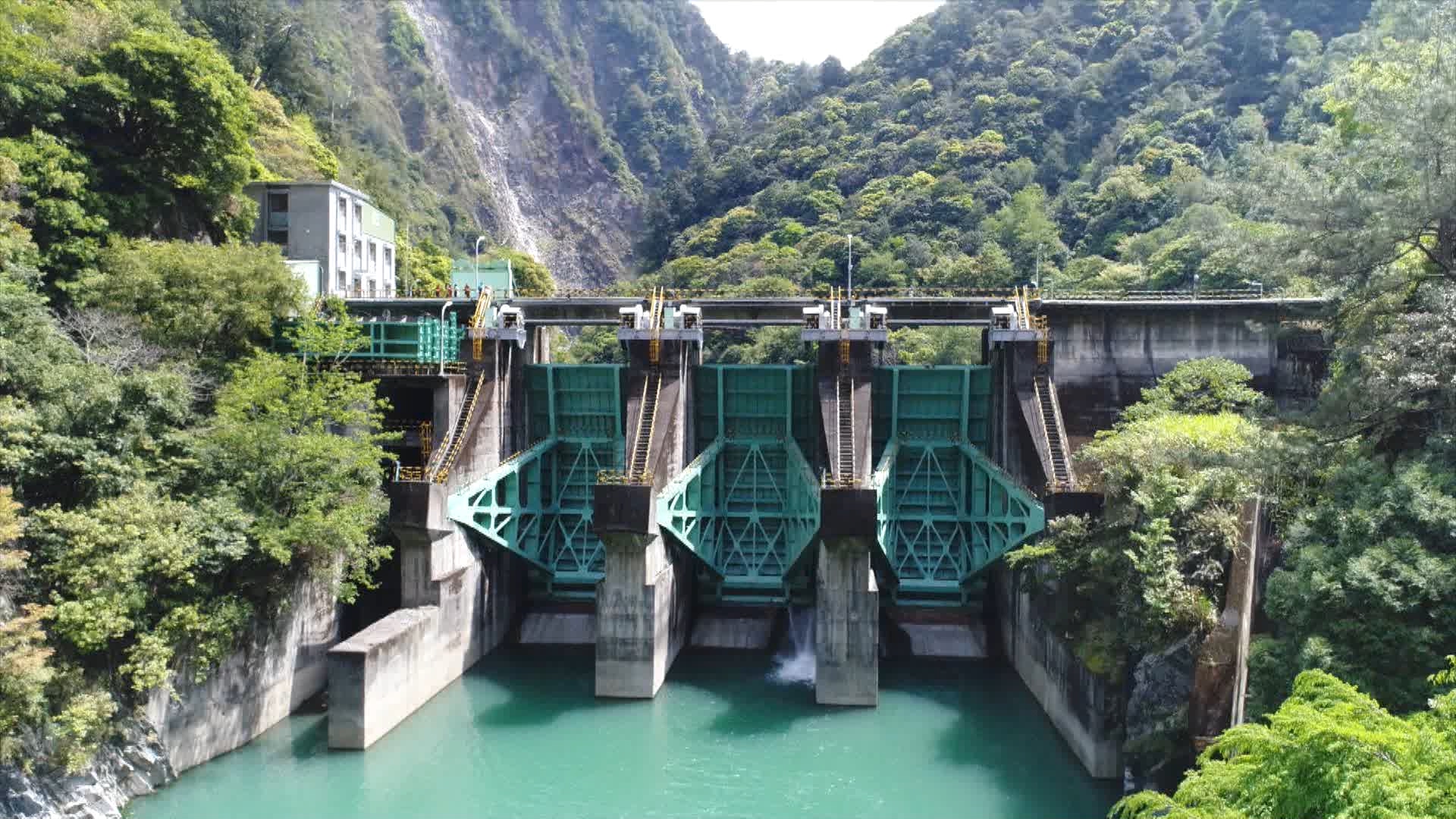 大甲溪流域青山壩及排洪門