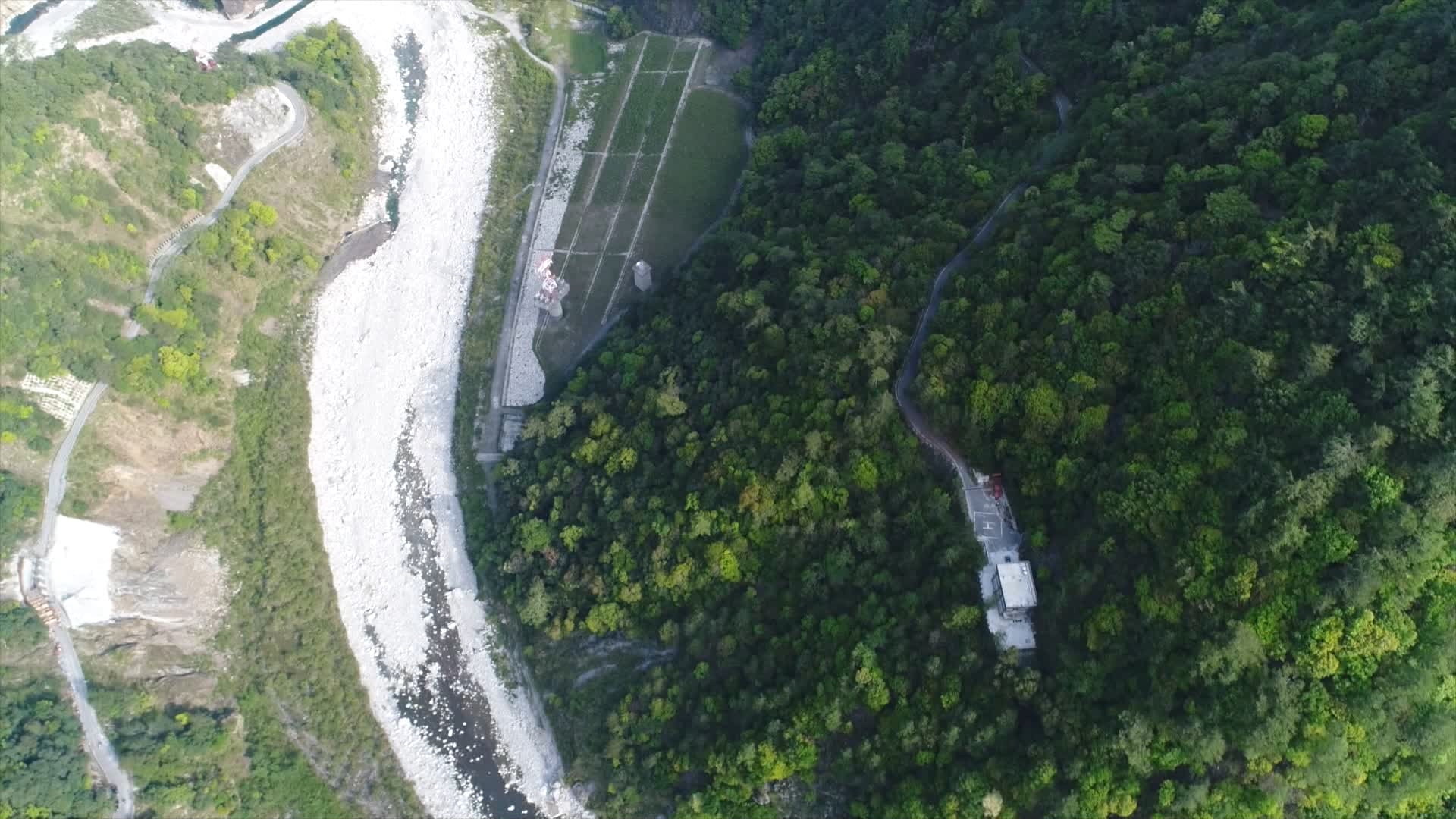 大甲溪流域青山電廠通風豎井