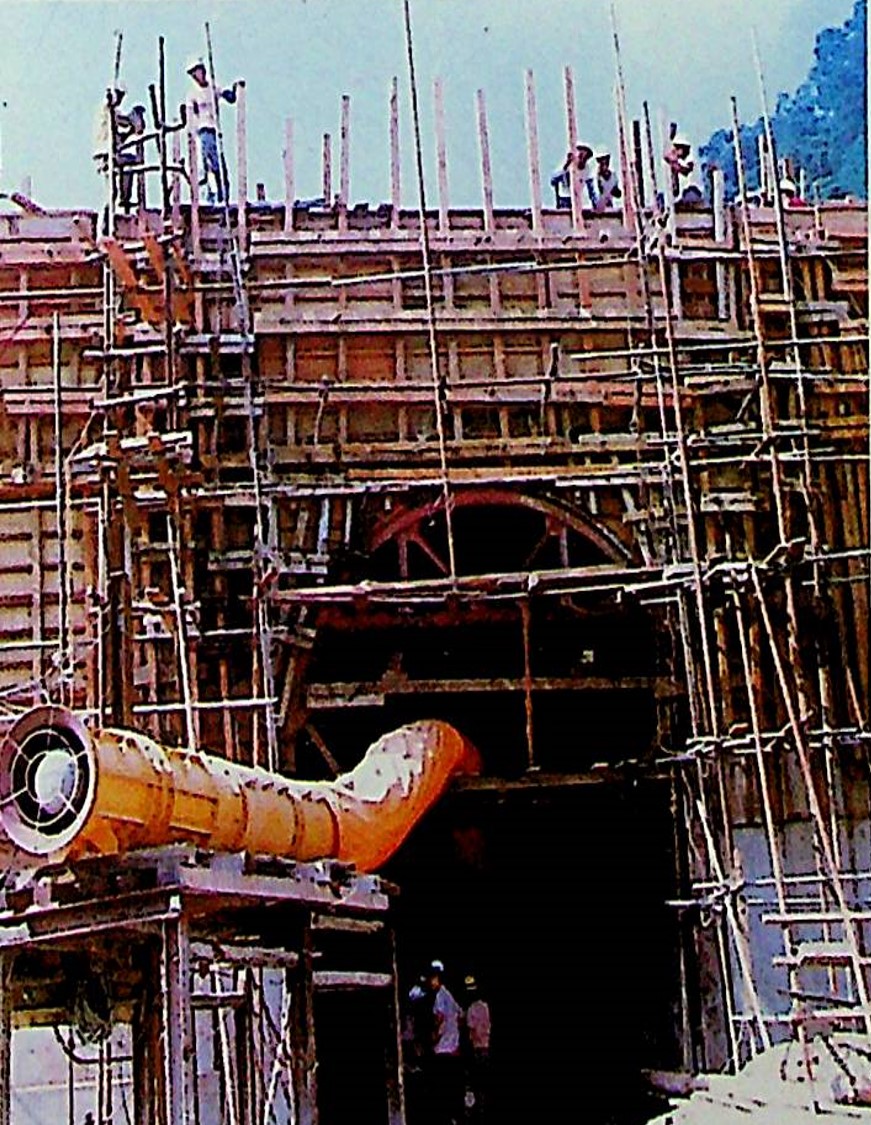 十大建設北迴鐵路南澳隧道外送風機與送風管