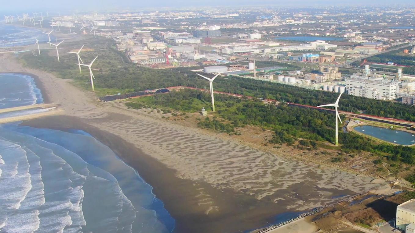 大潭電廠周邊風力發電機