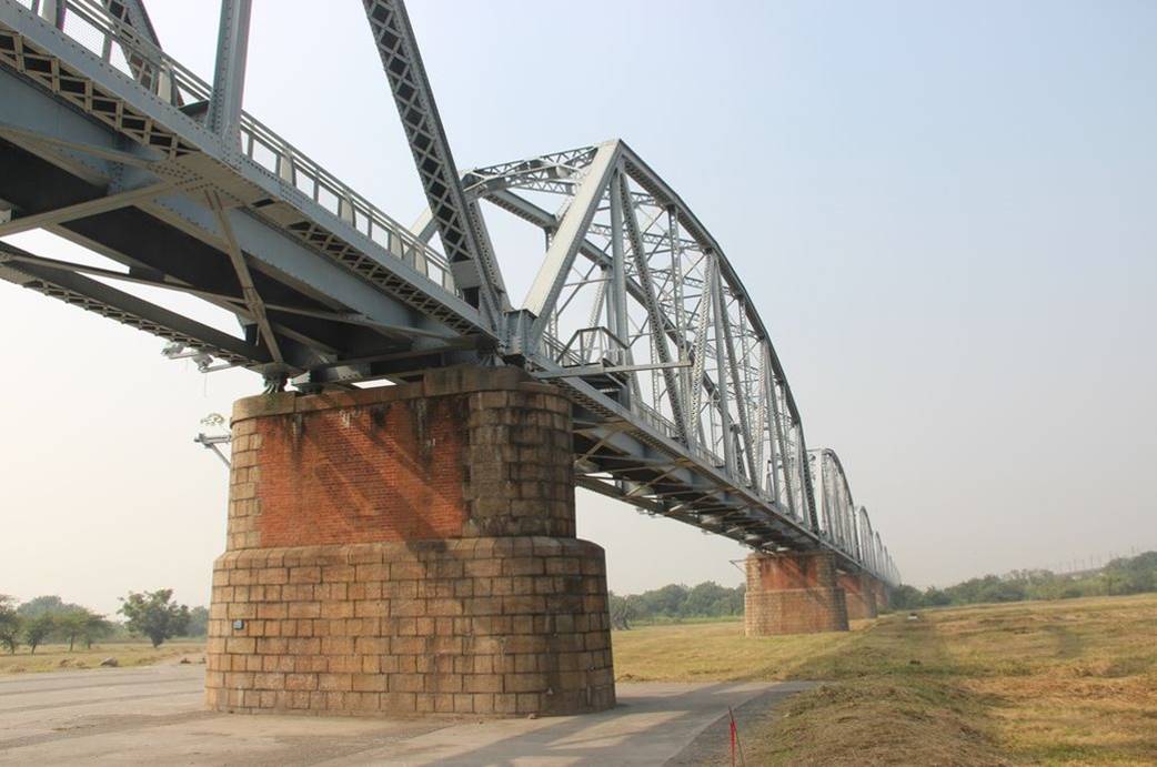 日治時代鐡道屏東線下淡水溪鐵橋（高屏溪舊鐵橋）