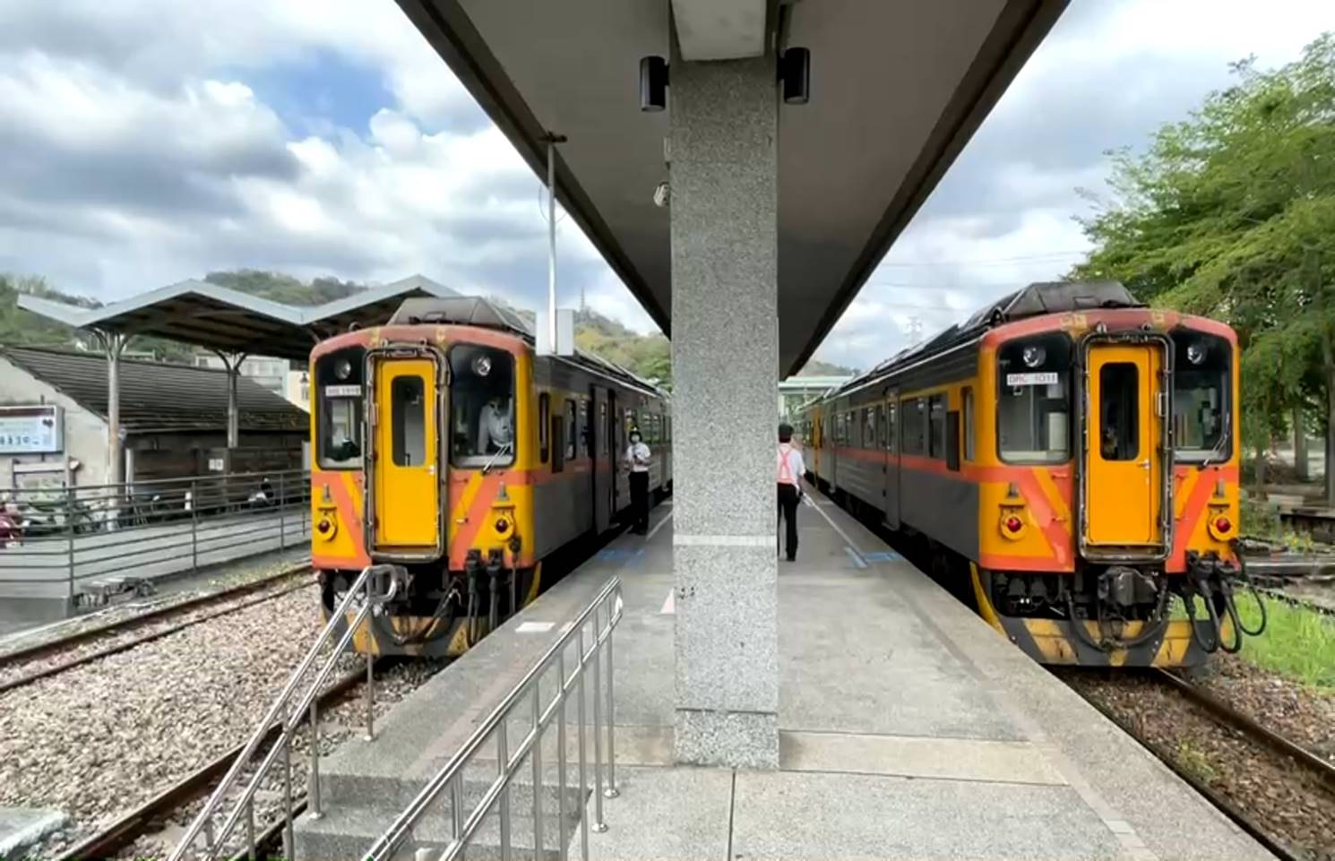 集集支線鐵路濁水車站，是列車唯一會交會的車站