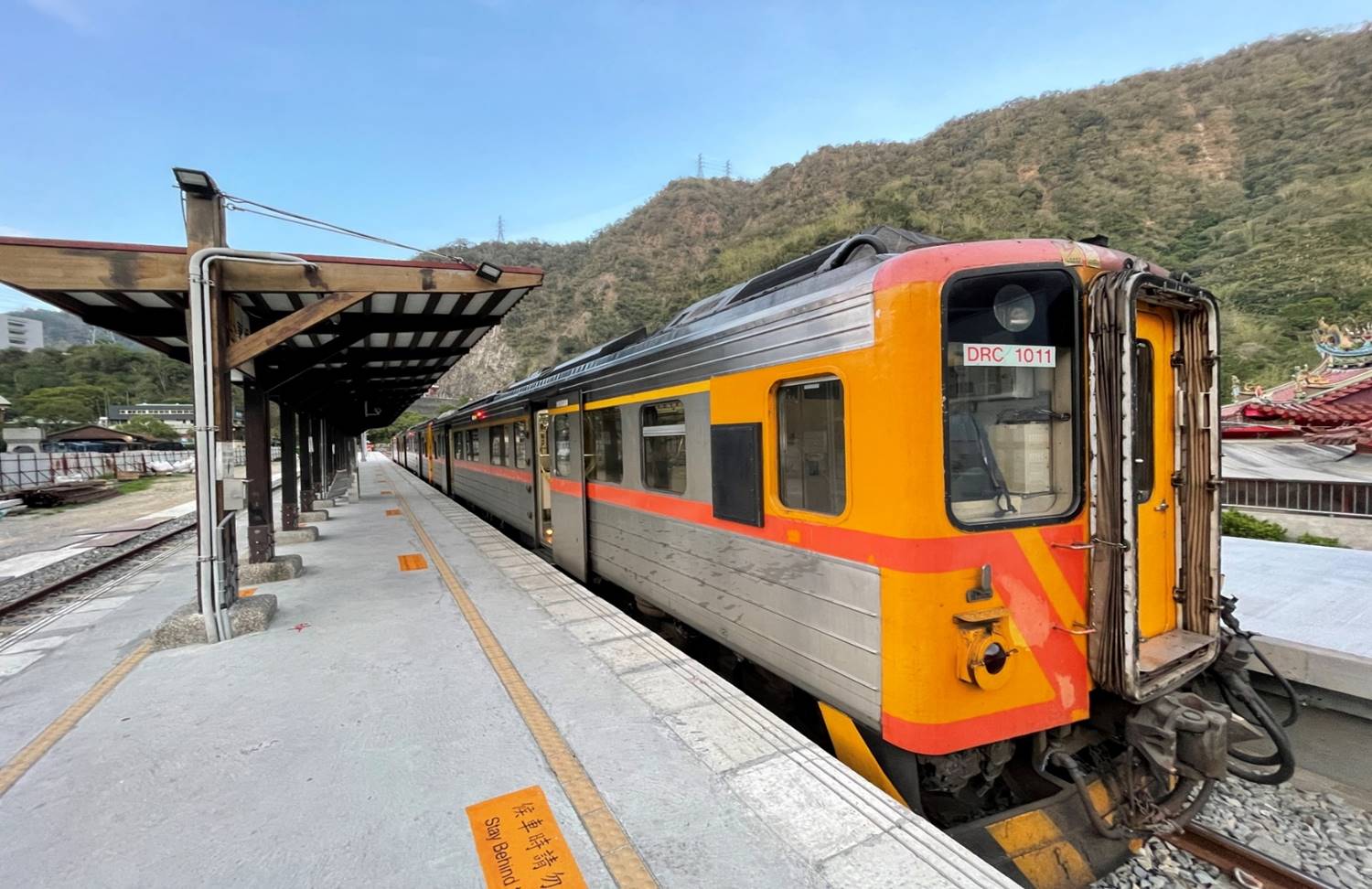集集支線鐵路-停靠在車埕車站的自強號列車