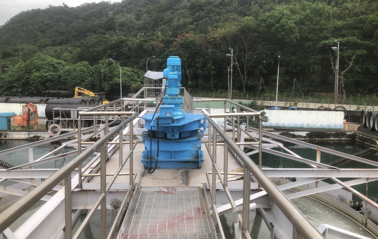 板新淨水場設備-膠羽機