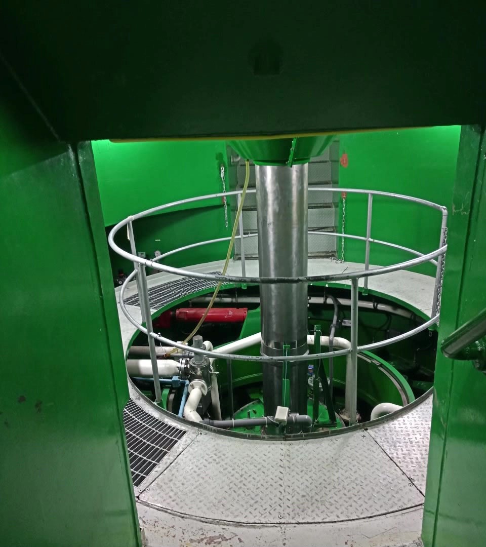 嘉南大圳施工所需電力來自濁水溪，2003年7月汰換老舊機組，另在舊廠房旁建一座新廠房，濁水機組更新為一部發電機組