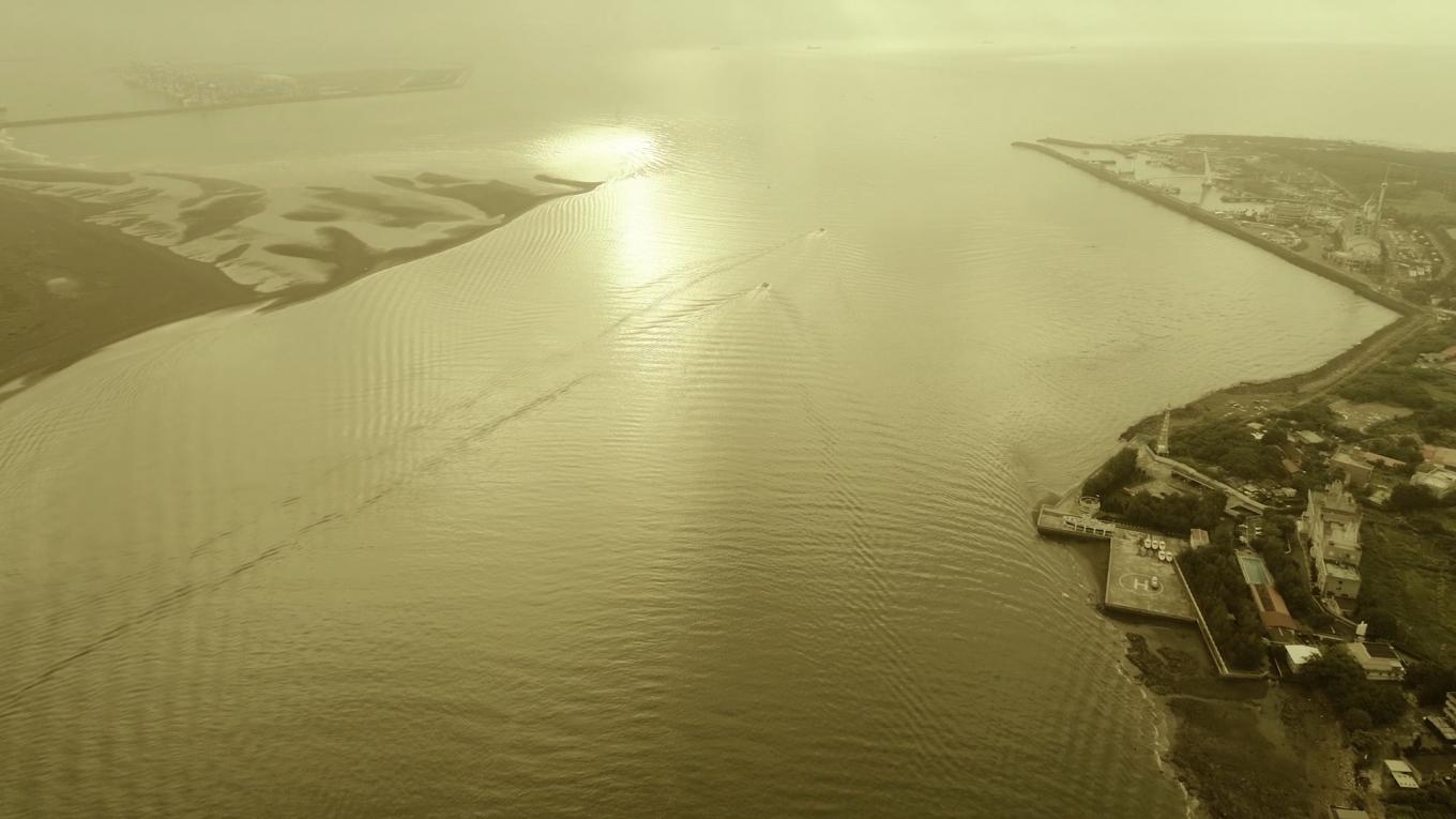 淡水港:淡水河河面寬廣,流速,流量穩定,全年不斷流。