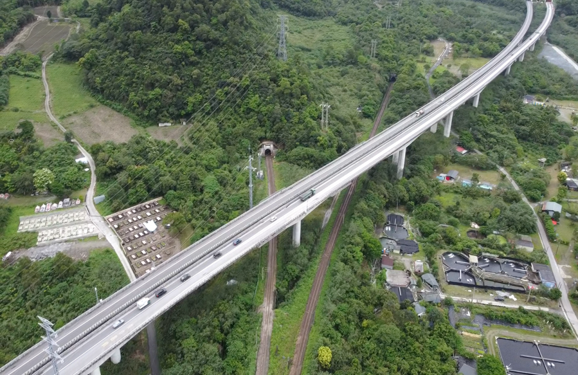 北廻鐡路車站與隧道工程