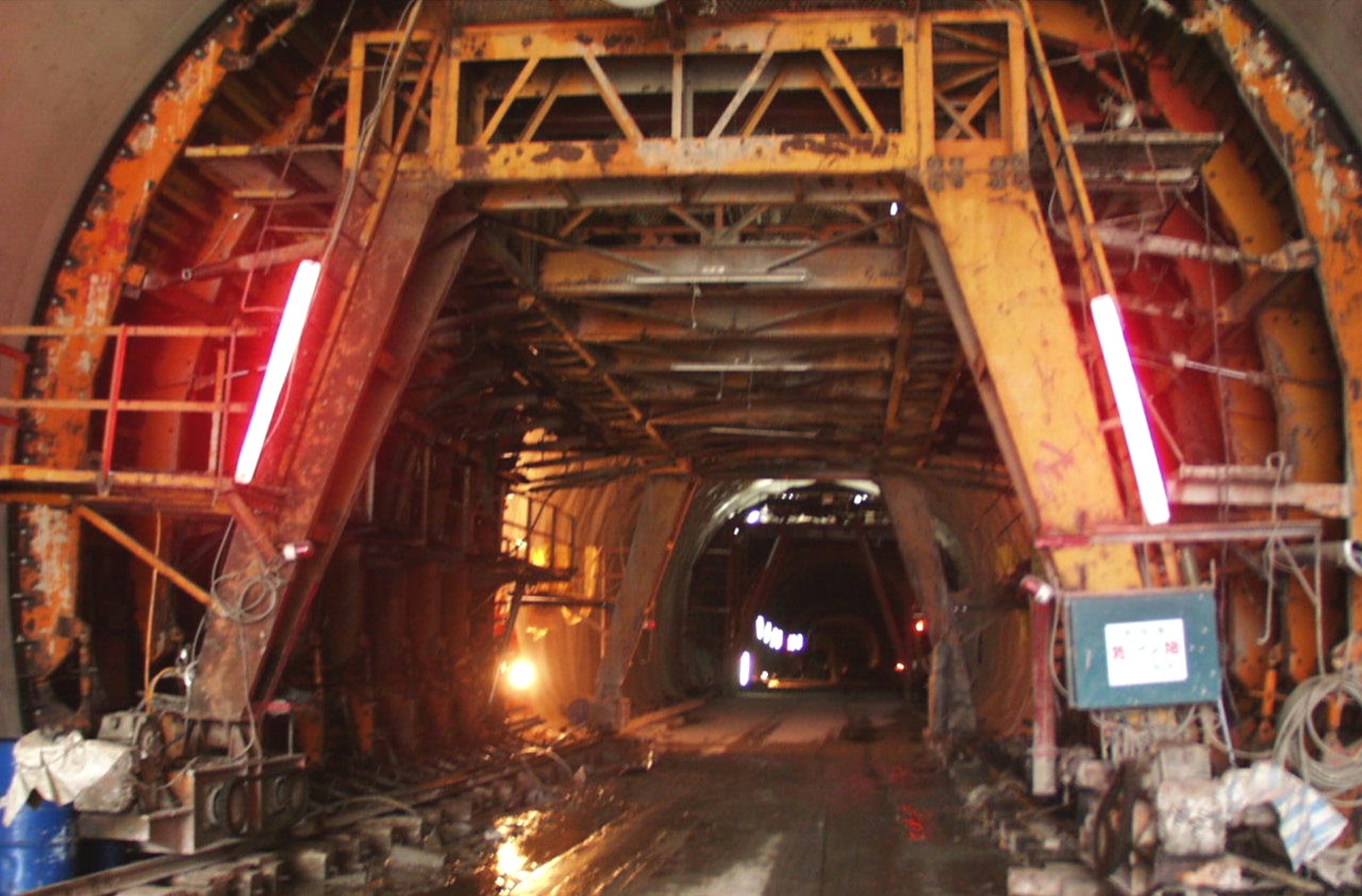 北廻鐡路車站與隧道工程