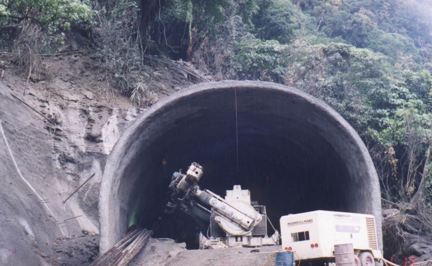 北廻鐡路車站與隧道工程