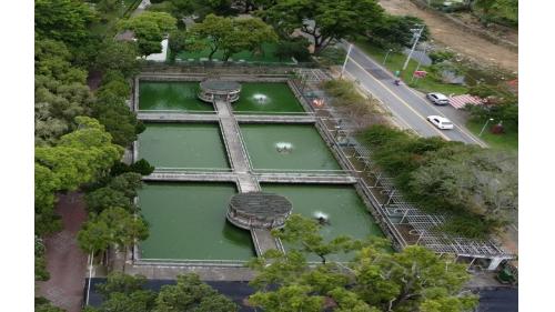 日治時期豐原水道清水池為現今中正公園魚池。昔日清水池加氯清淨水質後，注入配水池，配水給神岡及豐原。