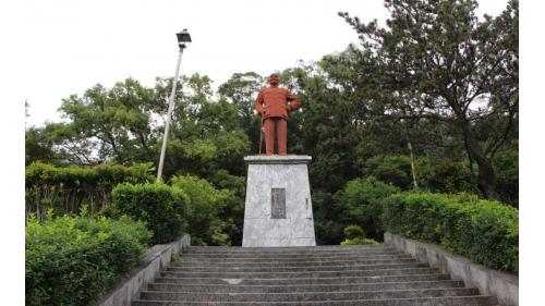 豐原水道舊址中正公園蔣中正銅像