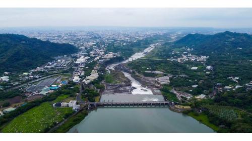 大台中地區公共給水石岡壩921地震重建後全貌