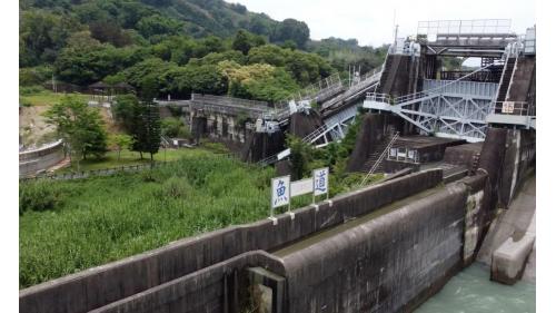 大台中地區公共給水石岡壩921地震後增建魚道