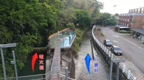  社寮電廠乃是一川流式電廠，水源取自電火圳，而電火圳是由八寶圳在台中市石岡區德興里分流而出。