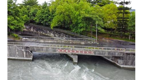 南幹線聯絡渠道進水口。